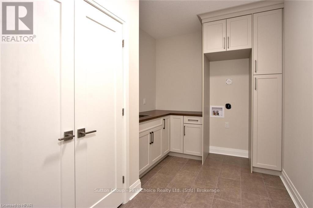 117 Kastner Street Property Photo 27