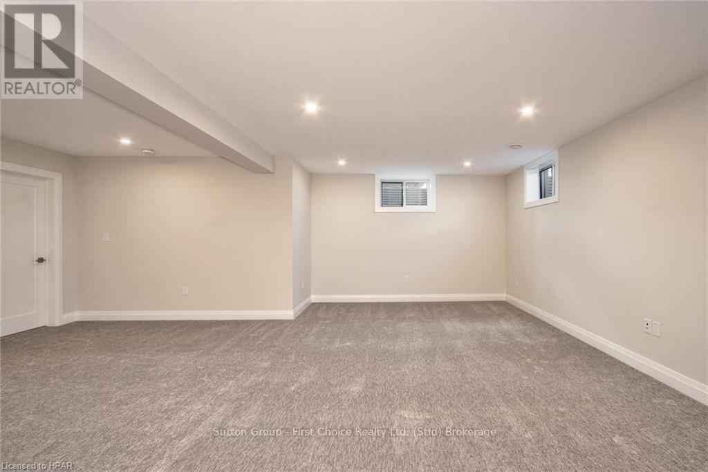117 Kastner Street Property Photo 29