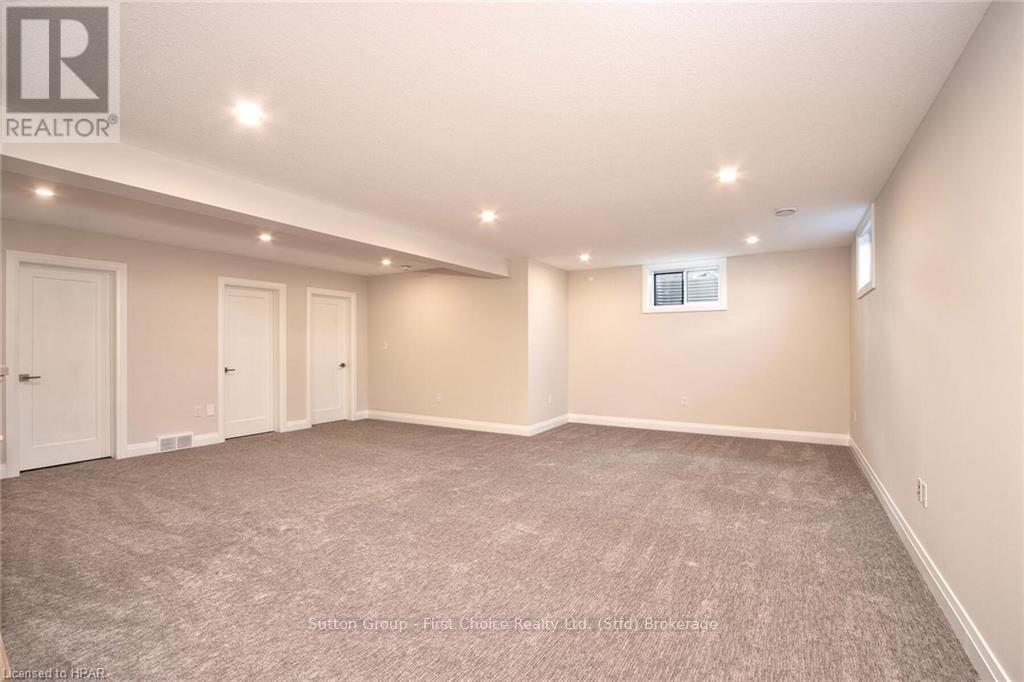 117 Kastner Street Property Photo 30