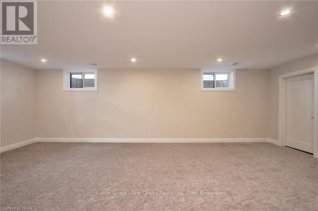 117 Kastner Street Property Photo 31