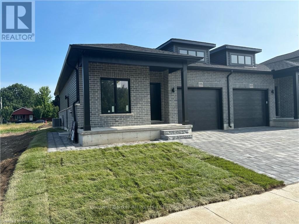 171 Elgin Avenue E Property Photo 1