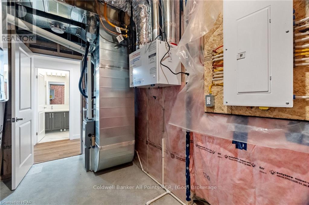 171 Elgin Avenue E Property Photo 35