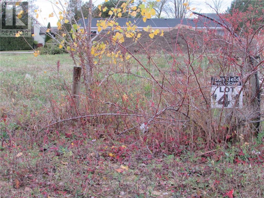 28 Thimbleweed Drive Property Photo 3
