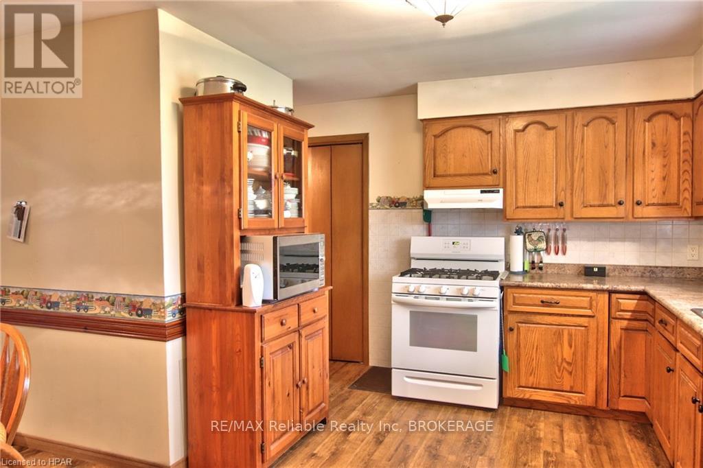 23617 Wellburn Road Property Photo 5