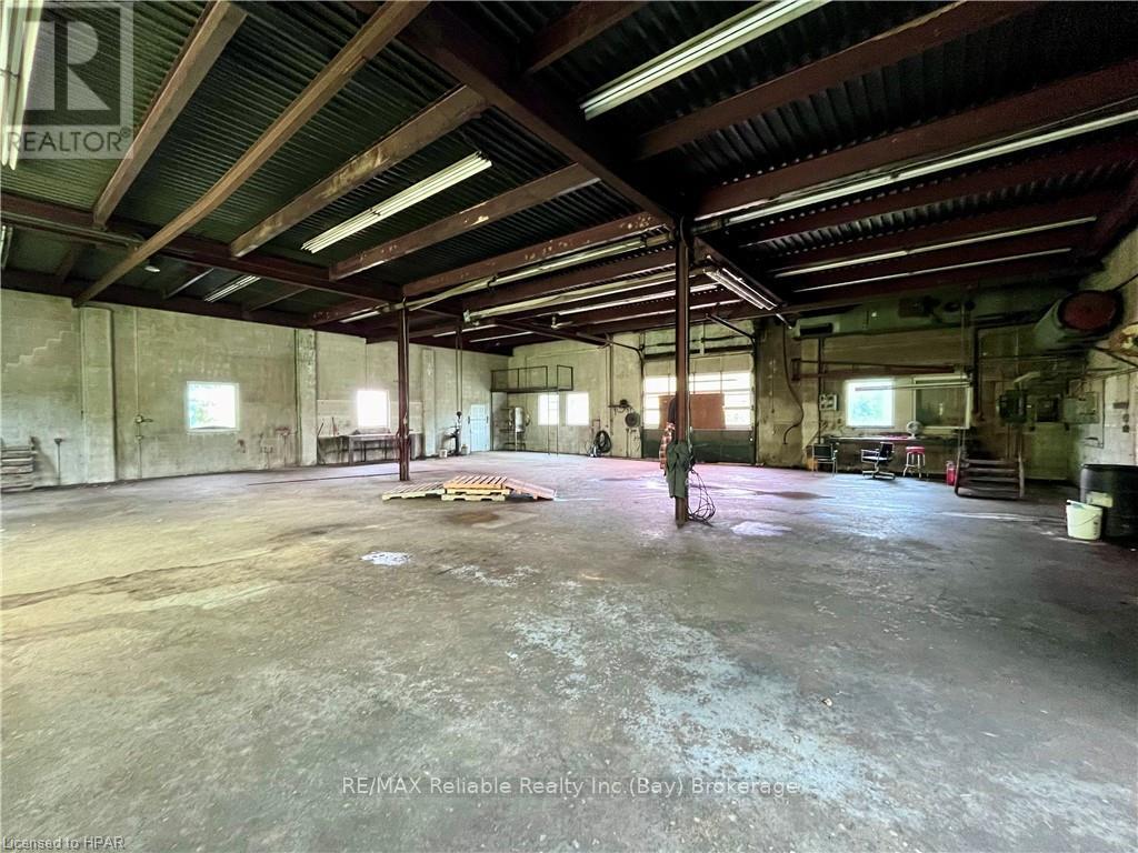 286 Main Street Property Photo 4