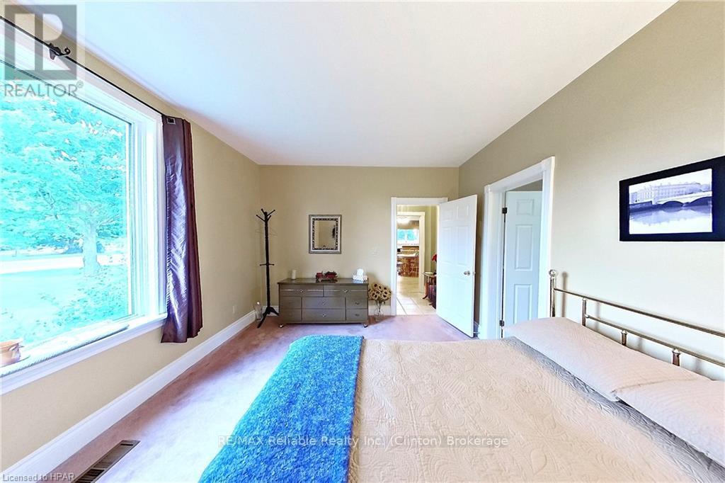 75551 Bluewater Highway Property Photo 10