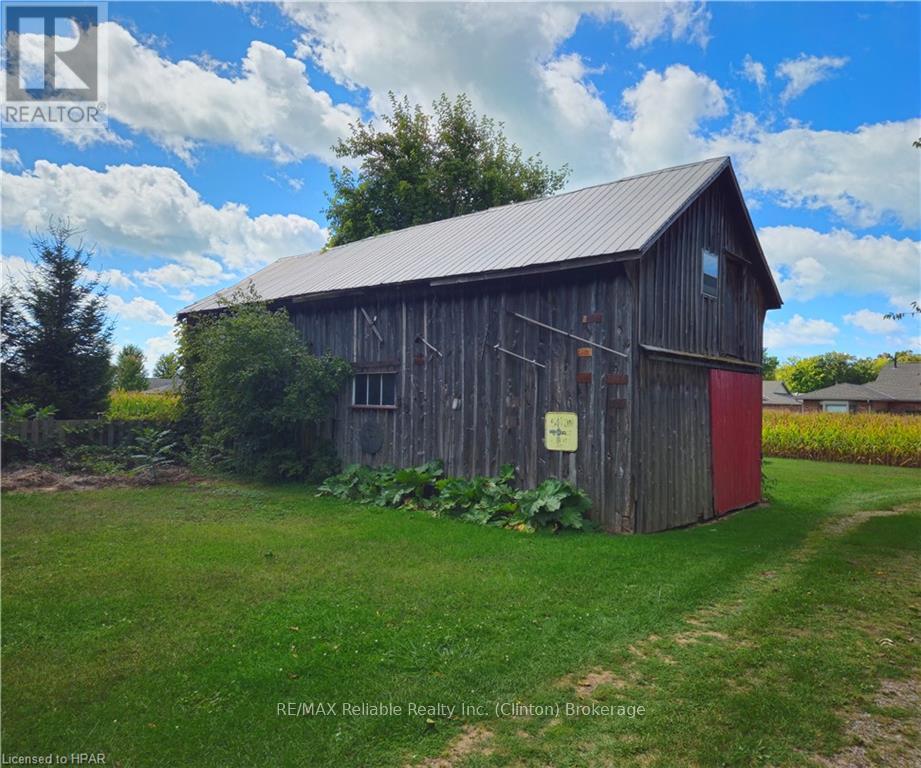 75551 Bluewater Highway Property Photo 25