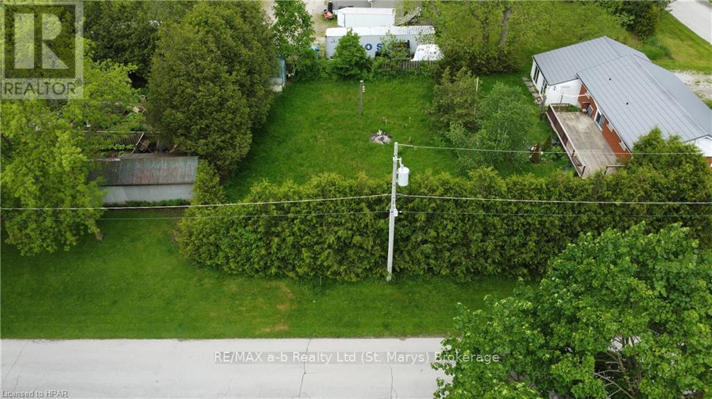 - Lorne Avenue Property Photo 2