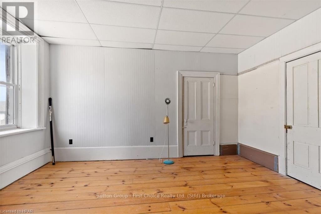 95-97 Queen Street E Property Photo 22