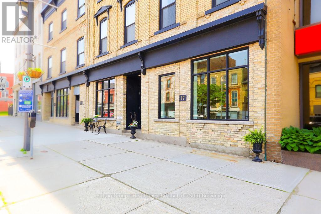 17 Ontario Street Property Photo 1