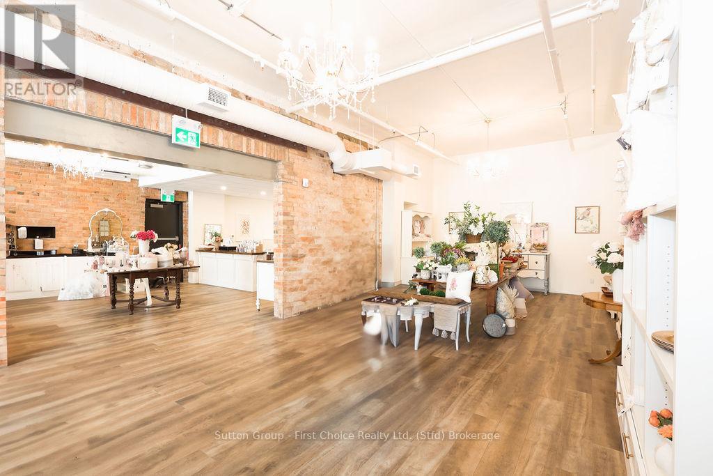 17 Ontario Street Property Photo 3