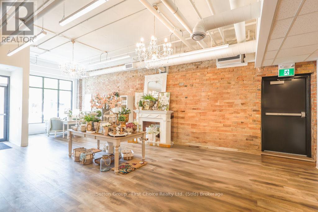 17 Ontario Street Property Photo 6