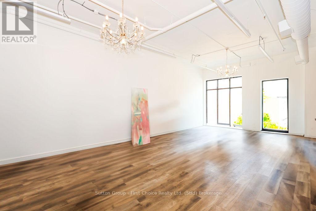 17 Ontario Street Property Photo 10