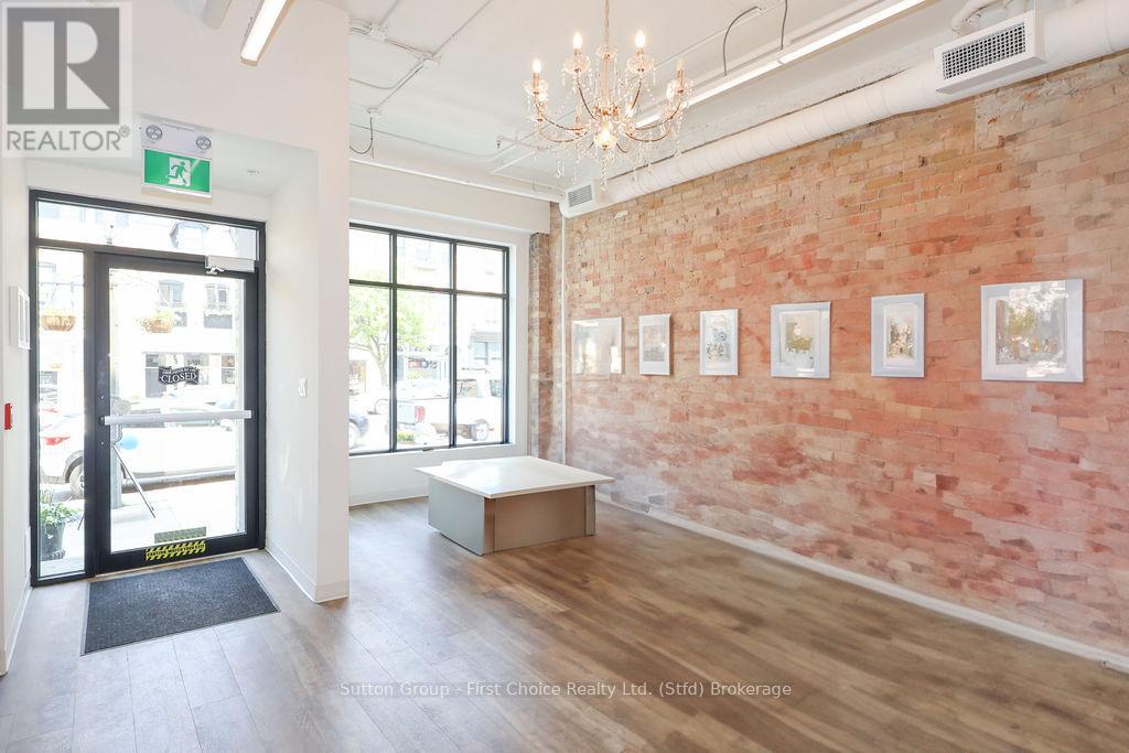 17 Ontario Street Property Photo 12