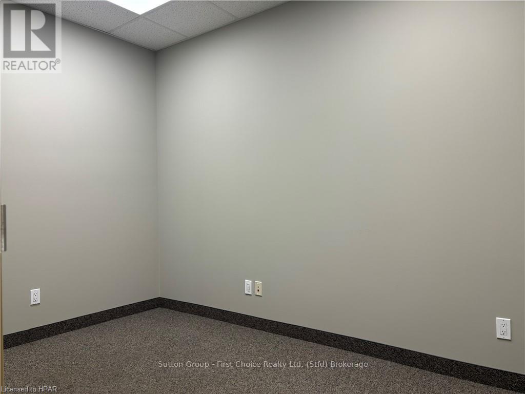 154 Downie Street Property Photo 6