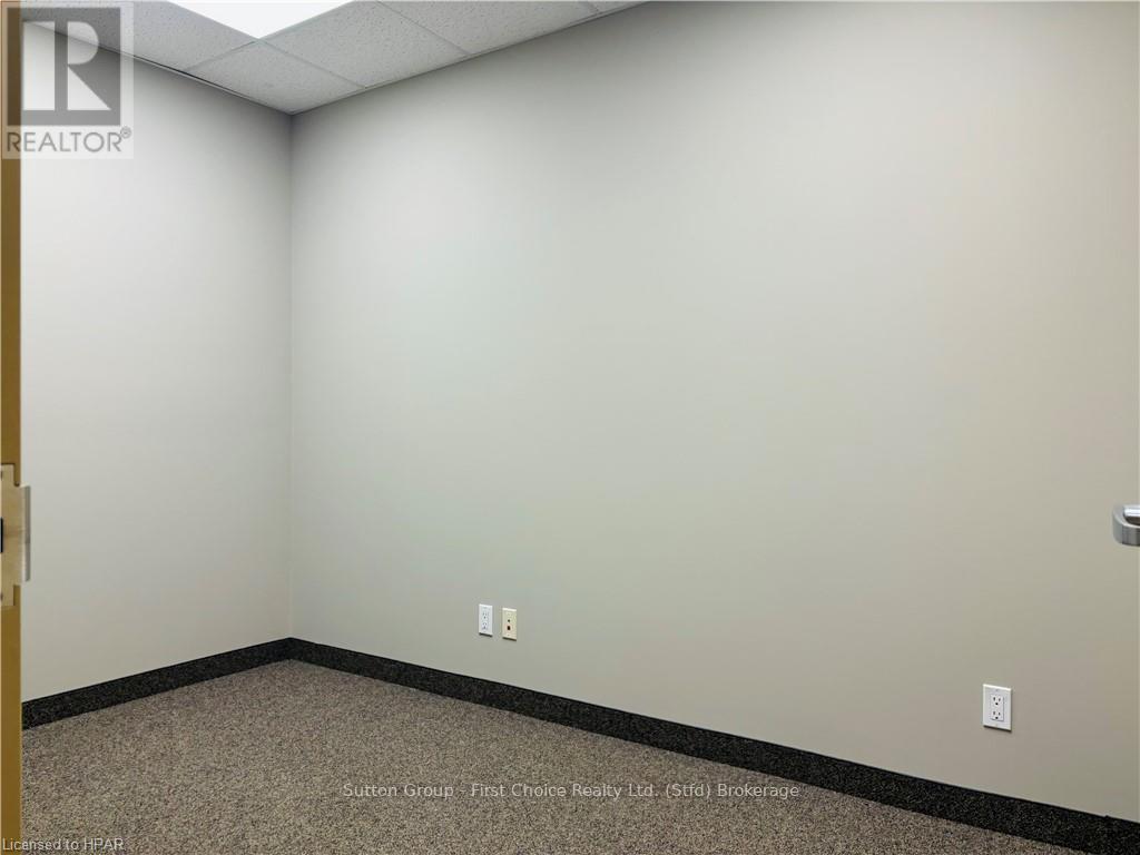 154 Downie Street Property Photo 12
