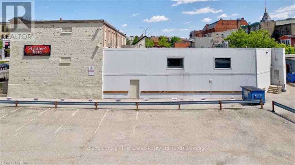 Rear - 107 Erie Street Property Photo 38