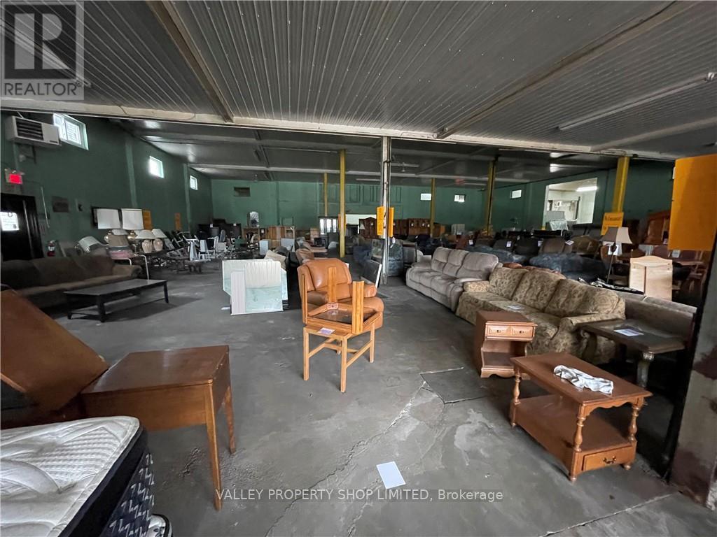 3532 Petawawa Boulevard Property Photo 13