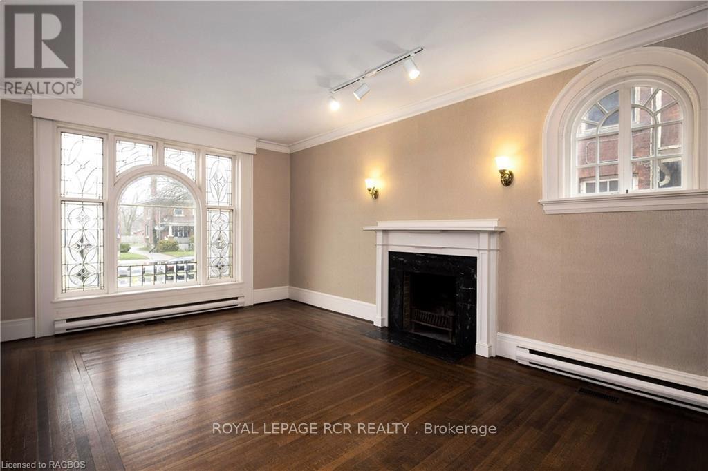 249 10th Street W Property Photo 10