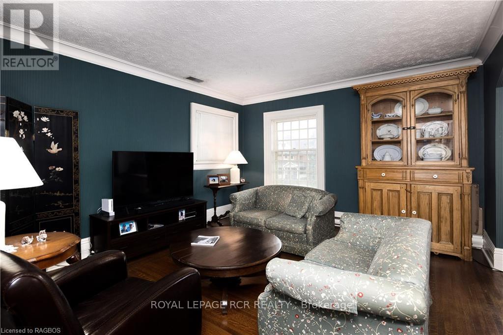 249 10th Street W Property Photo 19