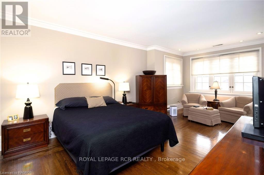 249 10th Street W Property Photo 22