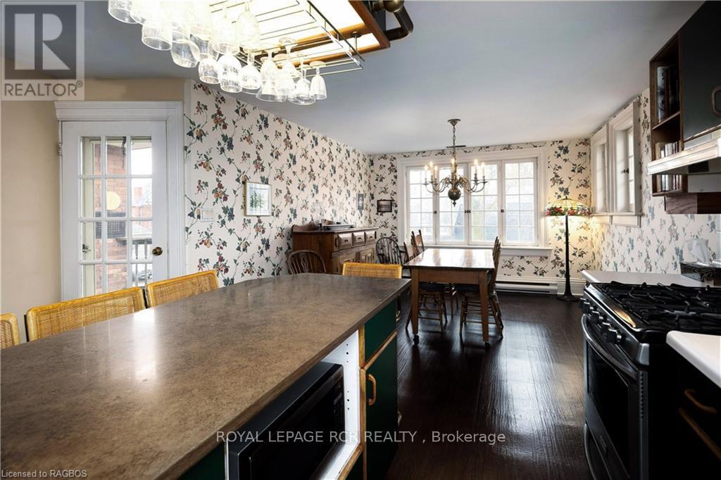 249 10th Street W Property Photo 30