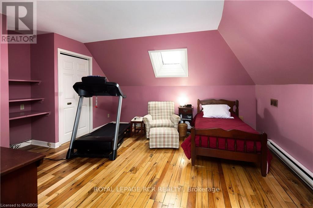 249 10th Street W Property Photo 32