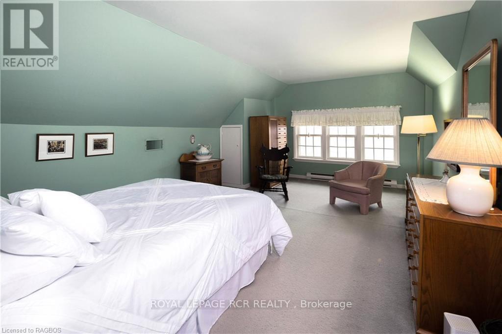 249 10th Street W Property Photo 33