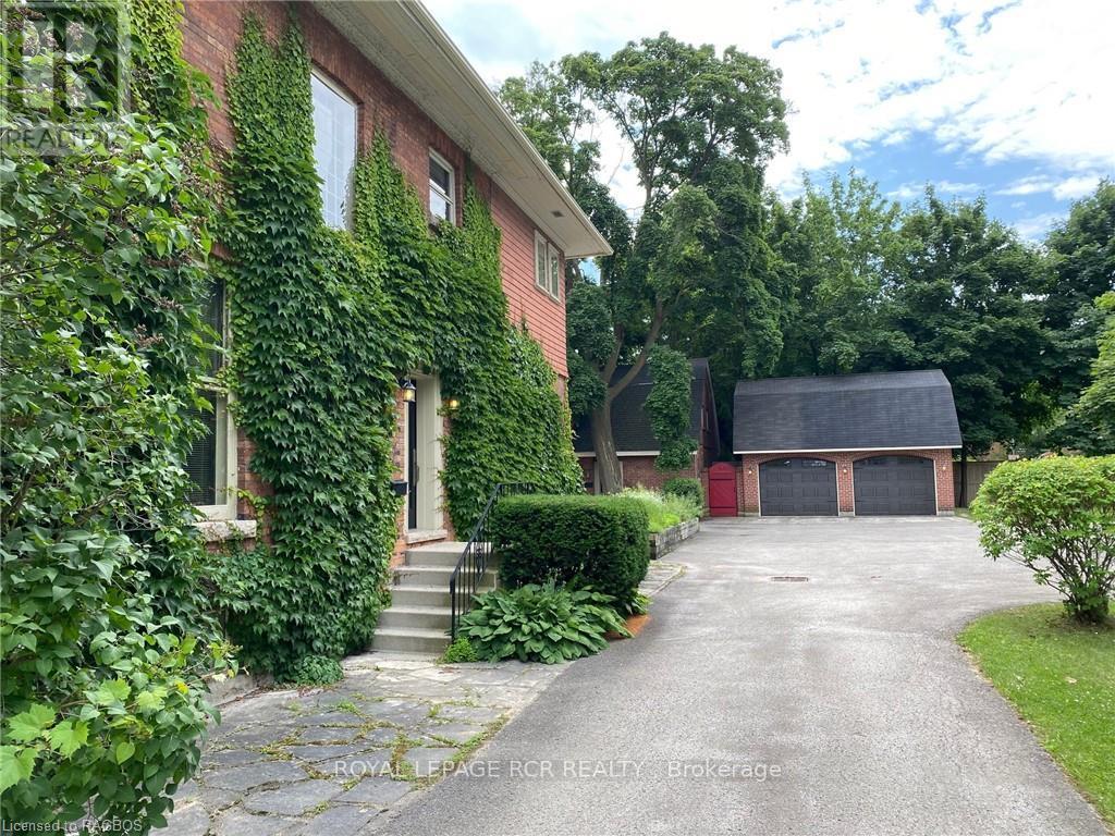 249 10th Street W Property Photo 36