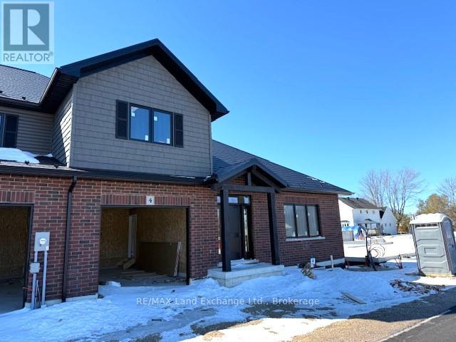 Unit 4 - 8 Golf Links Road Property Photo 2