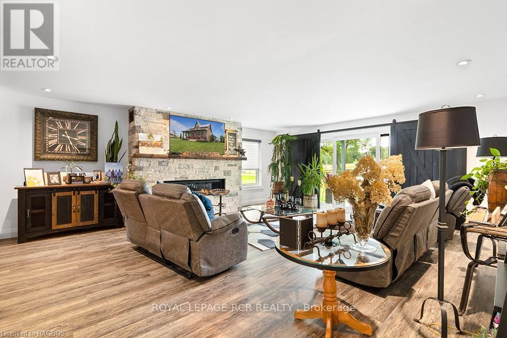 408082 Grey 4 Road Property Photo 17
