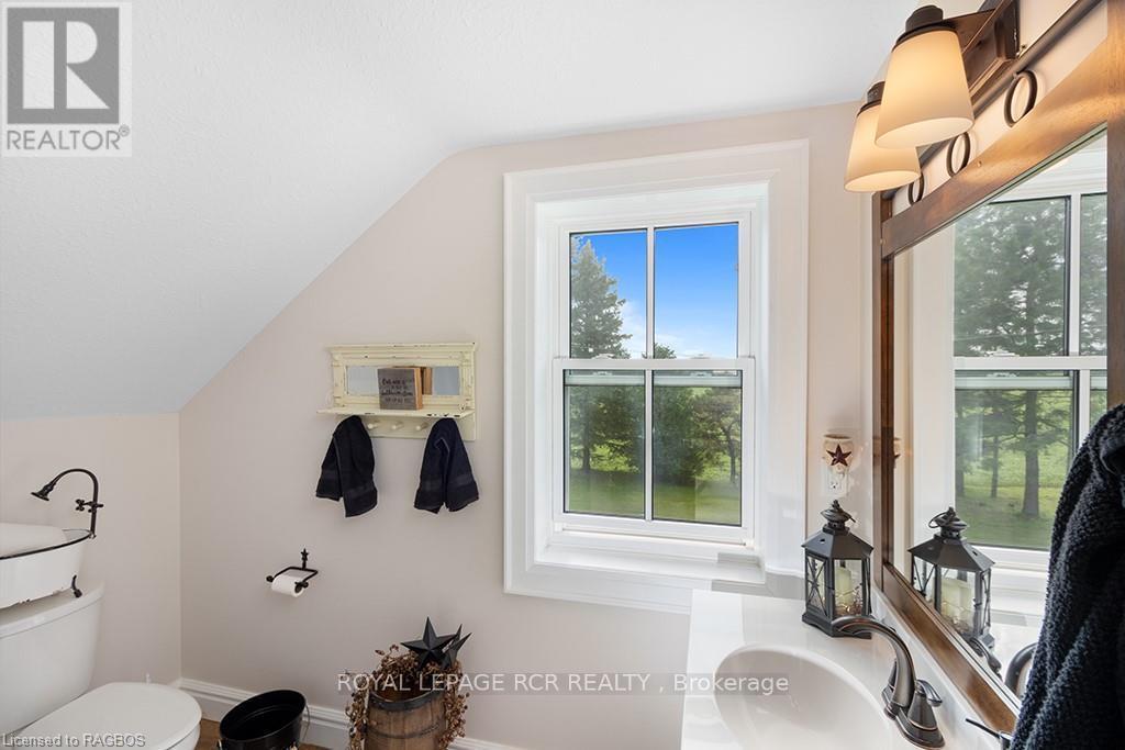 408082 Grey 4 Road Property Photo 31