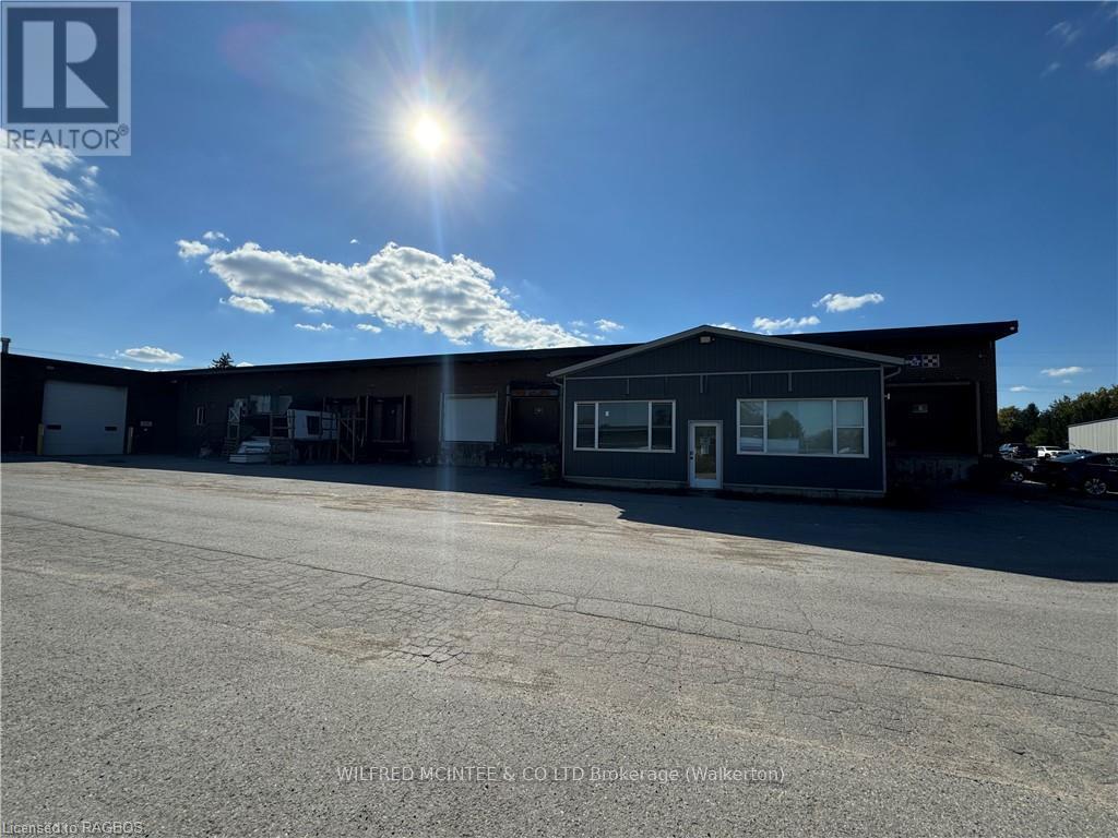 130 Kincardine Property Photo 7