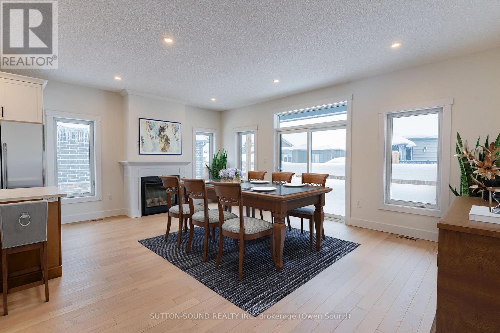 325 6th Avenue W Property Photo 11
