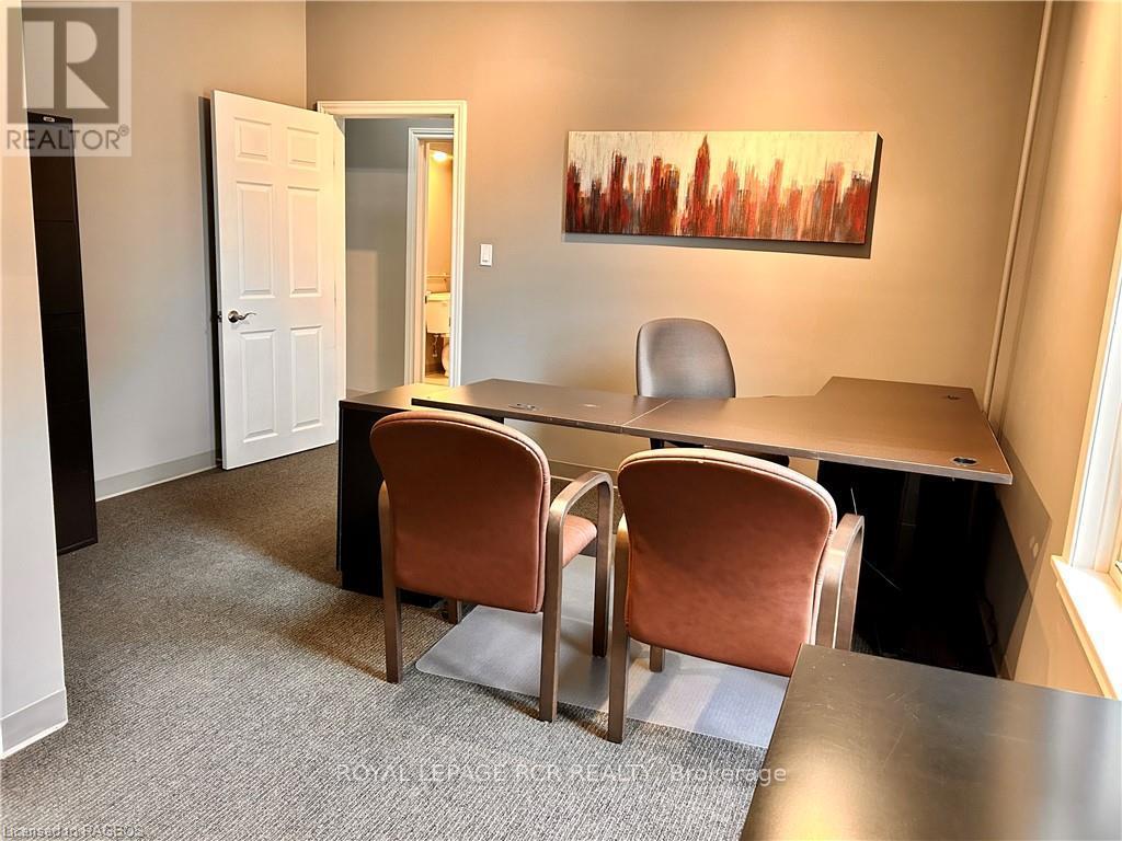 11 Durham Street E Property Photo 20