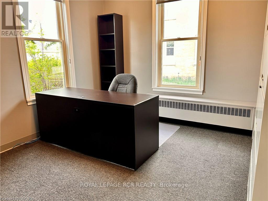 11 Durham Street E Property Photo 21