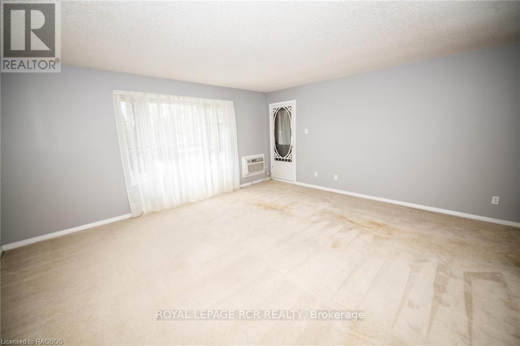 302 - 440 Durham Street W Property Photo 8