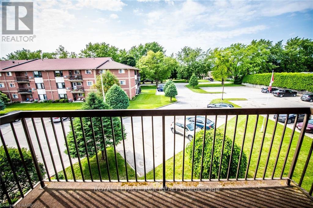 302 - 440 Durham Street W Property Photo 17