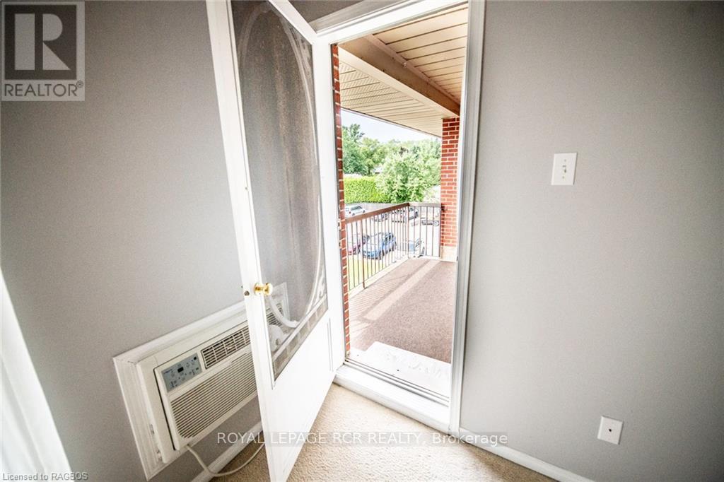 302 - 440 Durham Street W Property Photo 18