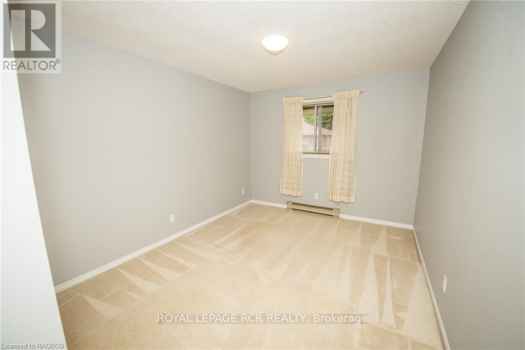 302 - 440 Durham Street W Property Photo 25