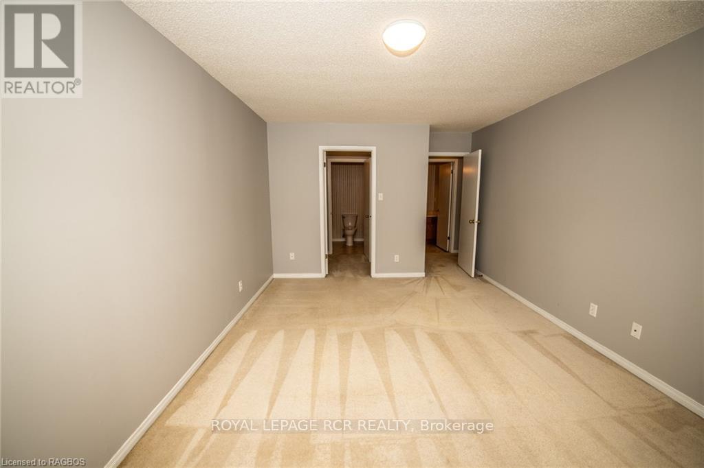 302 - 440 Durham Street W Property Photo 27