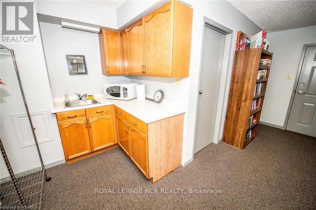 302 - 440 Durham Street W Property Photo 39