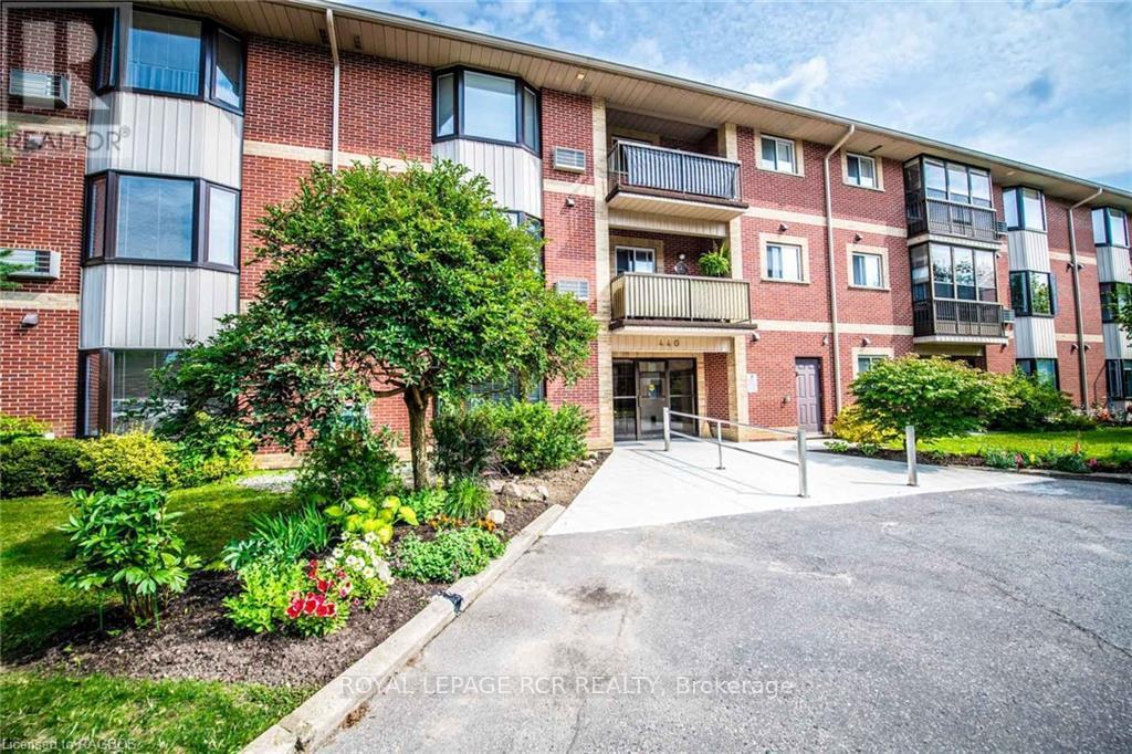 302 - 440 Durham Street W Property Photo 40
