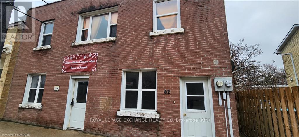 82 Huron Street Property Photo 1
