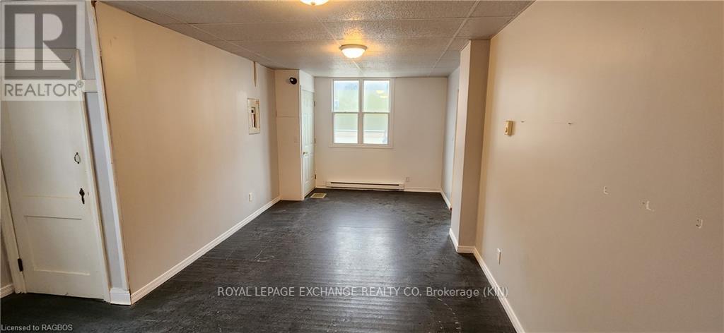 82 Huron Street Property Photo 7