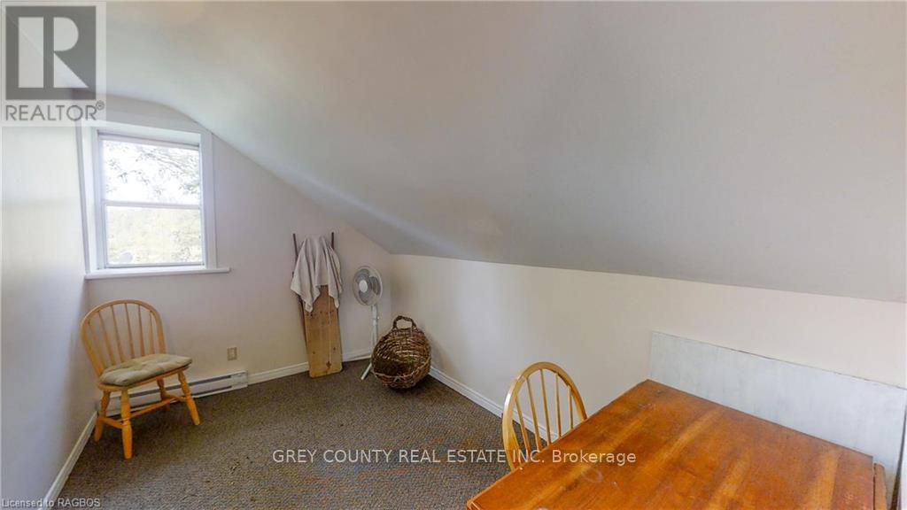 520299 Thistlewood Road Property Photo 18