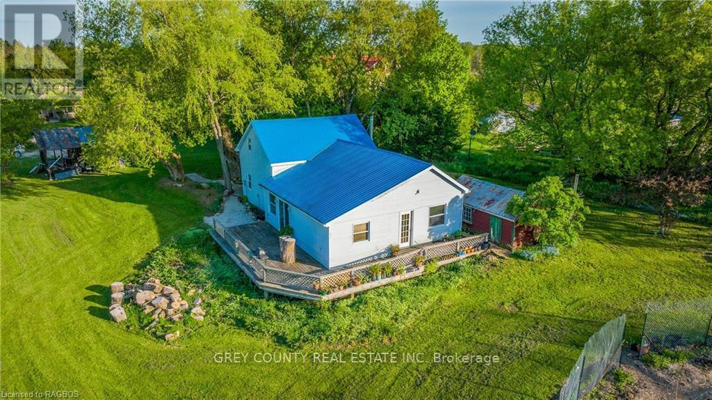 520299 Thistlewood Road Property Photo 20