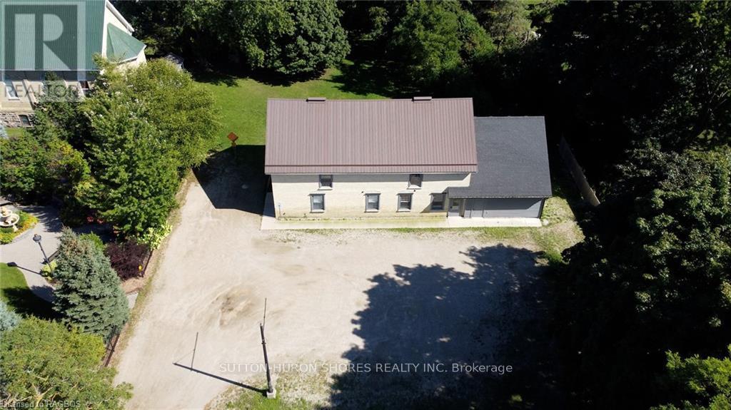 12 LEGGETT LANE Property Photo 1
