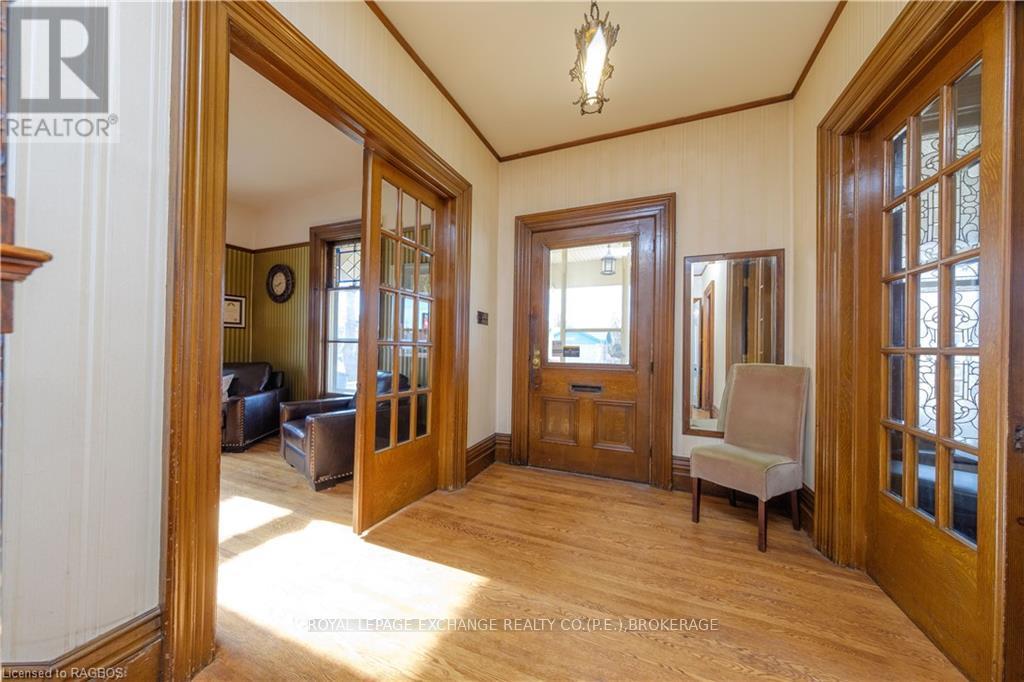 167 10th Street W Property Photo 19