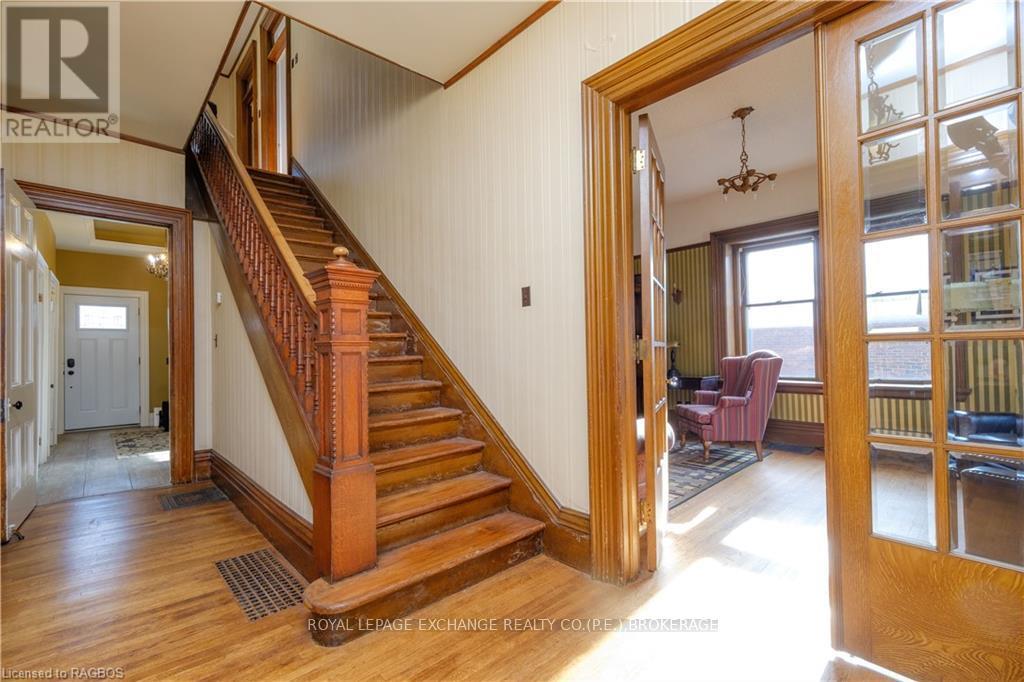 167 10th Street W Property Photo 21